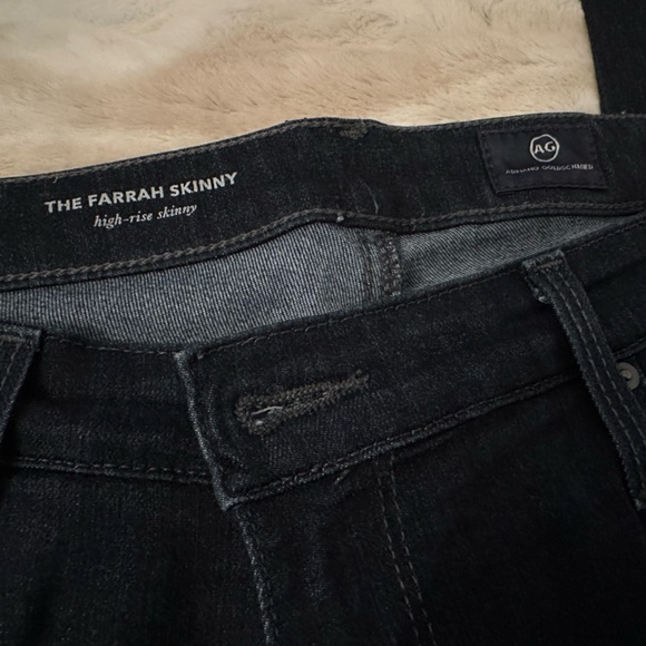 AG Farrah Jeans - Picture 3 of 4